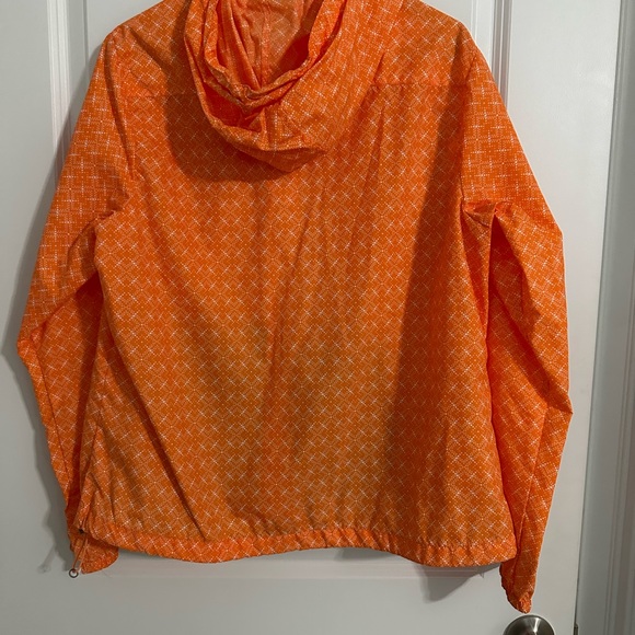 New Condition.  Eddie Bauer Size Large Rain Coat - Picture 2 of 8